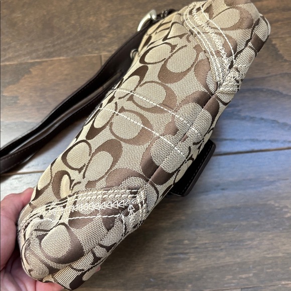 Coach signature shoulder bag Y2K - Picture 7 of 12